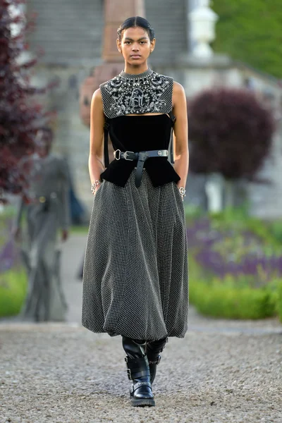 Look 72